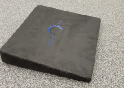 Wedge cushion